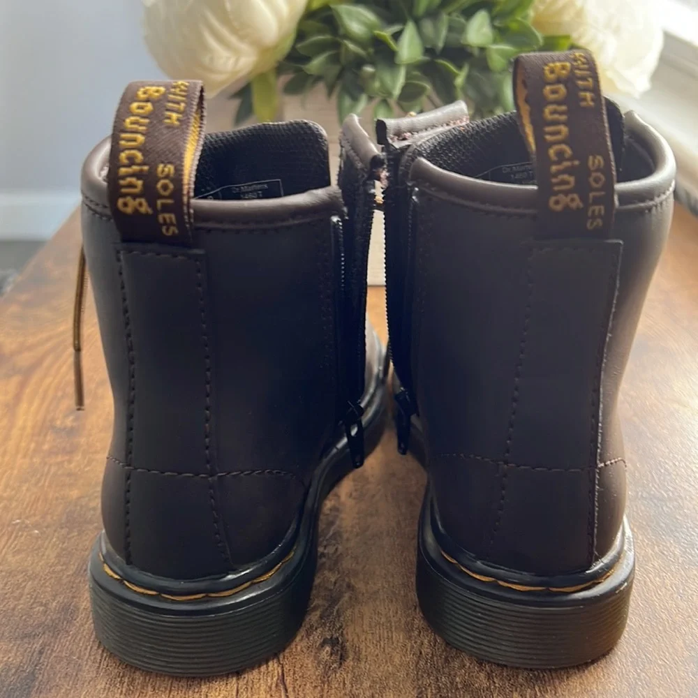 Toddler 9 brown doc martens -like new - Picture 5 of 5